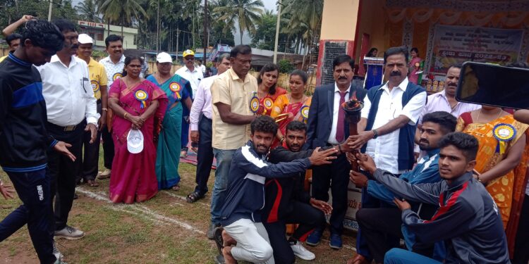 ಕ್ರೀಡೆಯಿಂದ ನಾಯಕತ್ವ ಗುಣ | ಶಾಸಕ, ಎಂಎಸ್ಐಲ್ ಅಧ್ಯಕ್ಷ ಹರತಾಳು ಹಾಲಪ್ಪ
