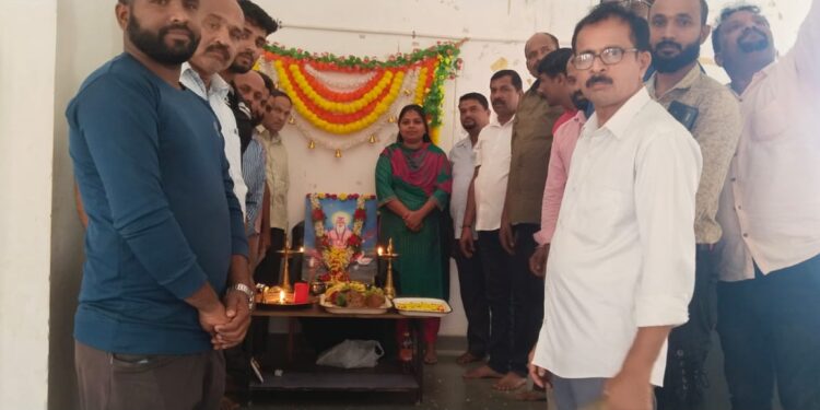 ಪುರಾಣ, ಇತಿಹಾಸದಲ್ಲಿ ಮಹತ್ವ ಸಾರುವ ಸವಿತಾ ಸಮಾಜ |ಸವಿತಾ ಮಹರ್ಷಿ ಜಯಂತಿ ಆಚರಣೆ ಮೌಲ್ಯಯುತ | ತಾಲೂಕು ಸವಿತಾ ಸಮಾಜ ಕಾರ್ಯದರ್ಶಿ ಎನ್.ಎಮ್.ರಾಘವೇಂದ್ರ