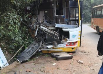 BUS ACCIDENT | ಹುಲಿಕಲ್ ಘಾಟ್ ಧರೆಗೆ ಗುದ್ದಿದ ಬಸ್ | ಮಗು ಸಾವು.. ಹಲವರು ಗಂಭೀರ
